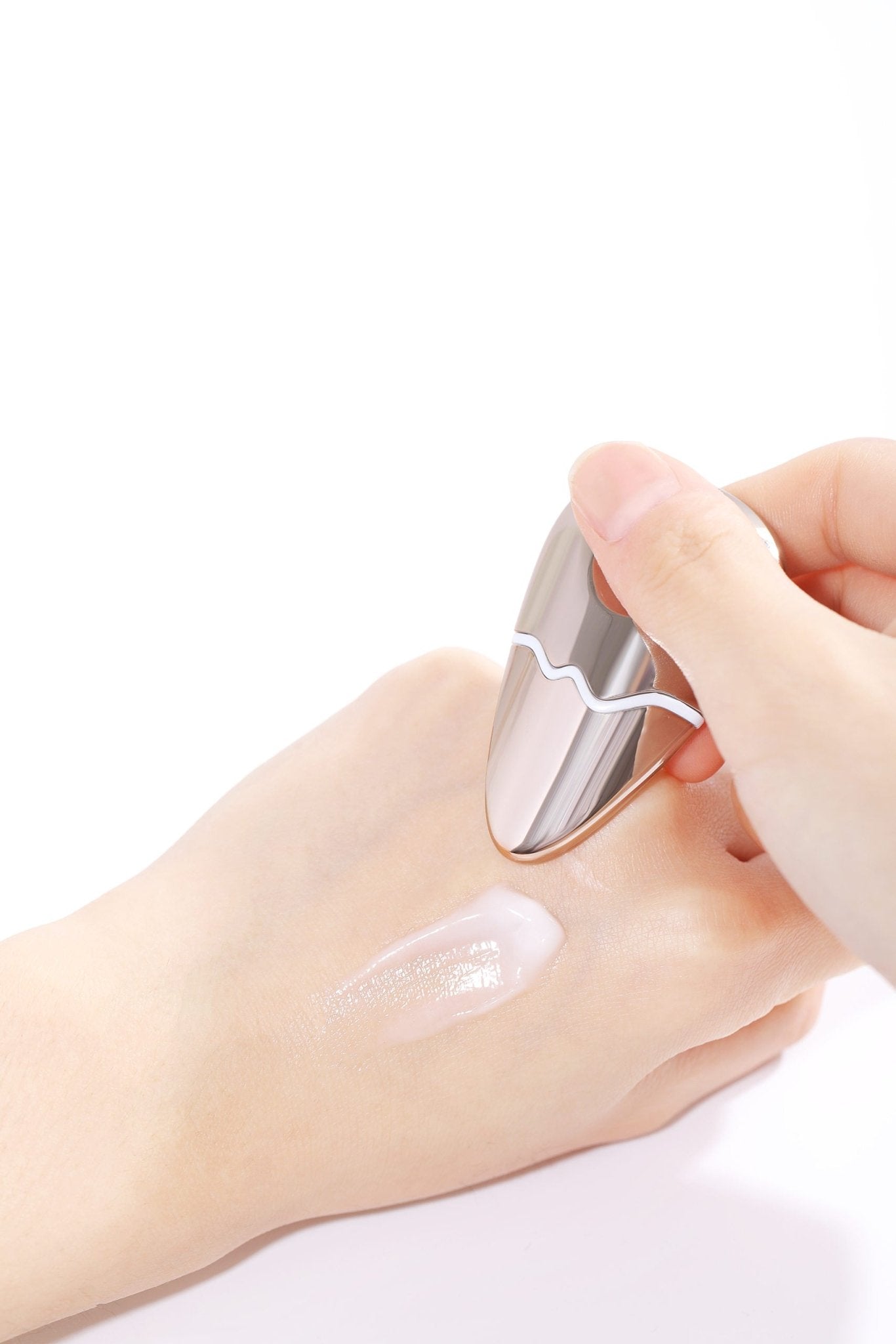 セッコク蘭エイジケアアイクリーム (目元用クリーム) - DRPLANT